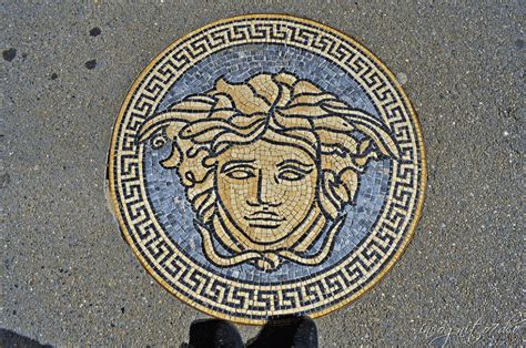 versace wanlamp grieks|Versace mythology examples.